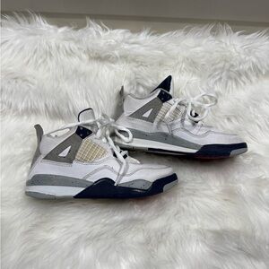 Air Jordan 4 Retro Midnight Navy Blue